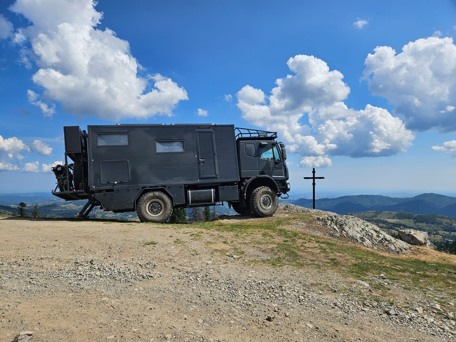Spaces for expedition vehicles